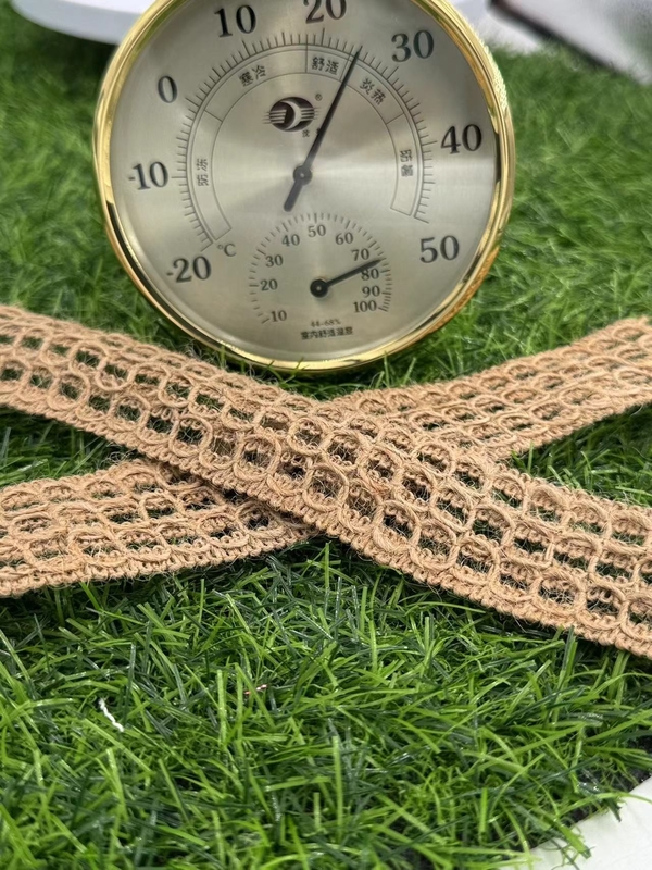 70% Jute 30% Polyester Umweltschonendes Dekorationsband für die Herstellung von abbaubarem Jute